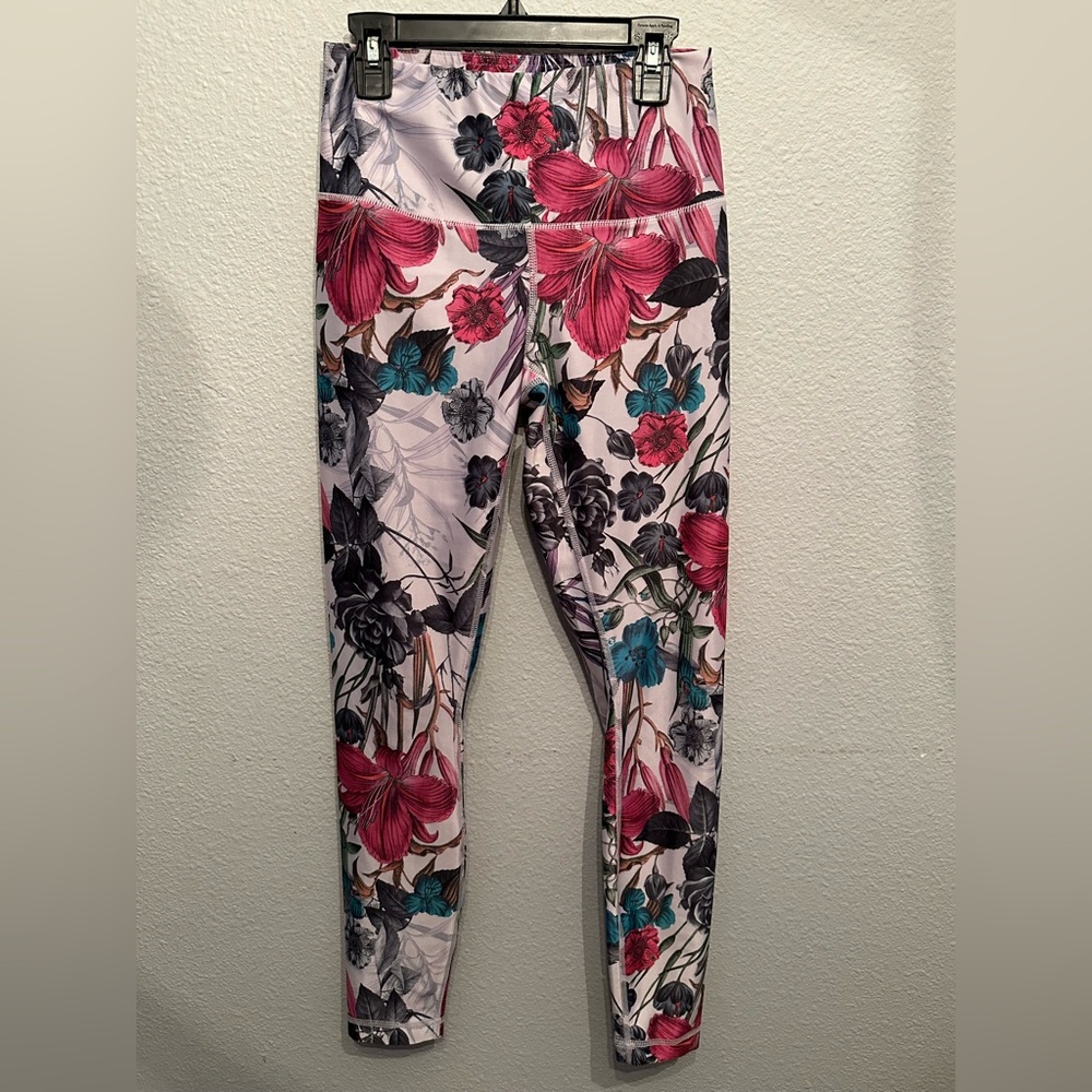 Floral, Athletic leggings, long, High waist w/ waistband pocket, Woman’s XS/S